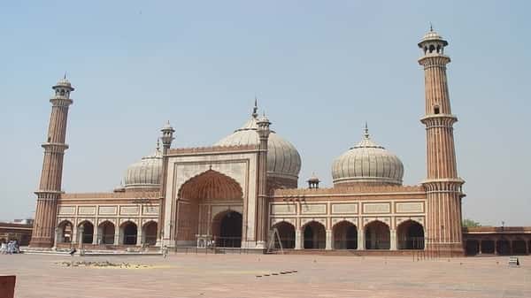 jama-masjid-visit-delhi-tourist-places-in-hindi